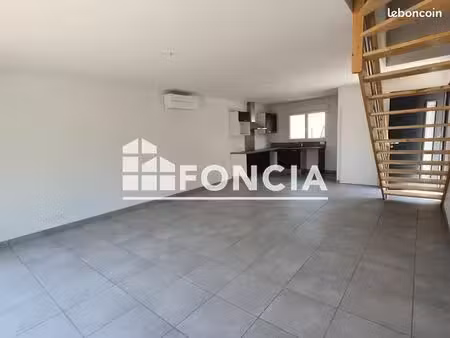 villa 4 pièces 82 m²