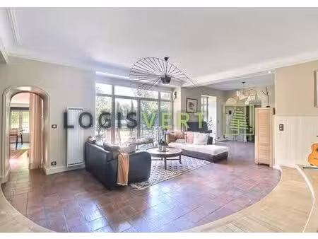 maison de luxe de 11 pièces en vente à saint-germain-lès-arpajon, france