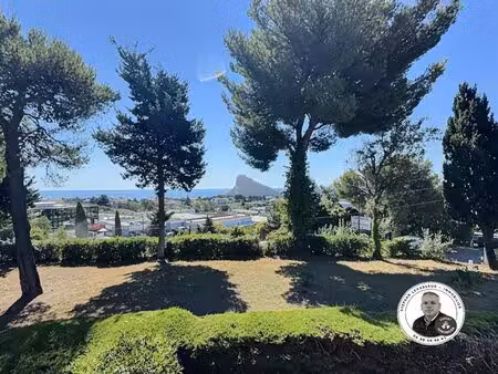 appartement 2 pièce(s) 49.67 m2 - vue mer