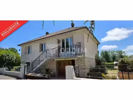 maison à cosne s/l - 4 pièces - 2 chambres - double garage - terrain de 1497 m²