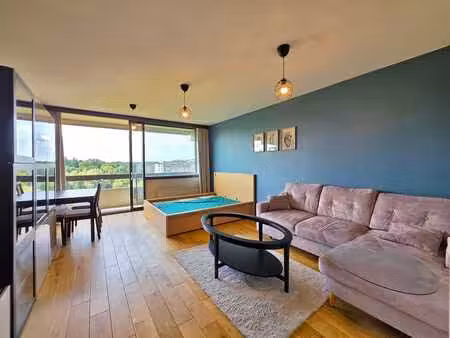alma - studio meuble de +/- 36 m² avec balcon