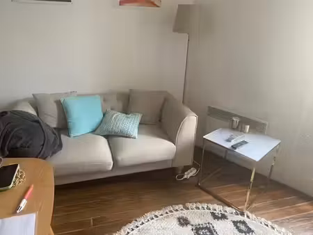 location appartement 2 pièces 27 m² à paris 18 (75018)