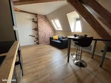 duplex meublé — hypercentre, place saint-louis, metz