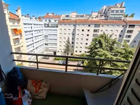apparemment t3 65m2 lyon 6