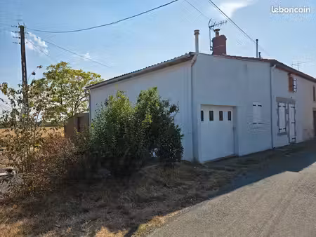 maison de village 3 pièces 70 m2 avec jardin (hors charges comprises)