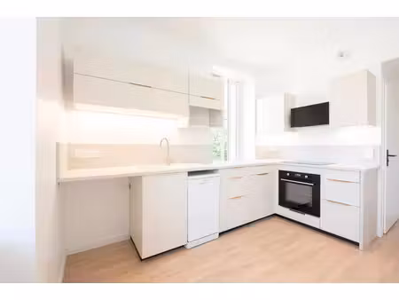 a vendre t2 rénové – meythet – 47,30 m²