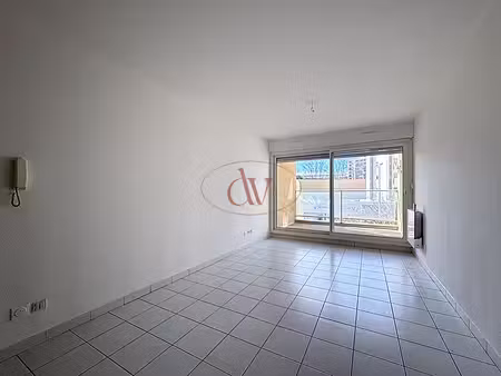 perpignan - studio avec terrasse et parking privé