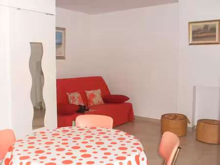 location appartement 1 pièce 25 m² à toulon (83000)