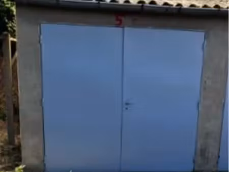 garage 9 m² sécurisé - secteur gare (200m)