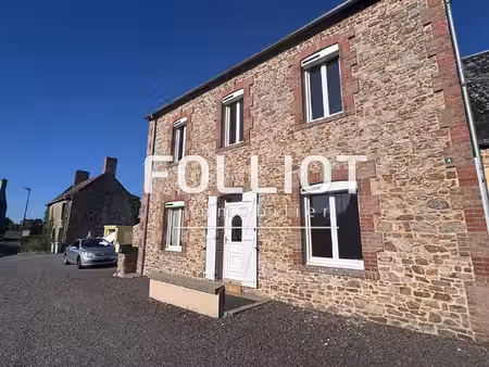 a vendre - pirou bourg - ensemble de deux maisons et terrain constructible