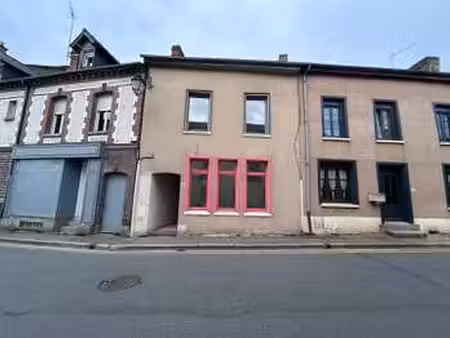 vente immeuble à saint-méen-le-grand (35290) : à vendre / 67m² saint-méen-le-grand