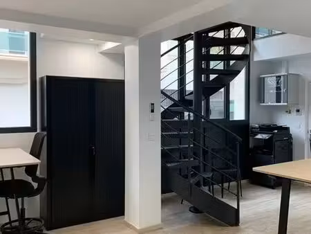 bureau privé dans un coworking