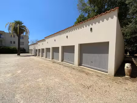 garage à louer - les lecques -15 m2