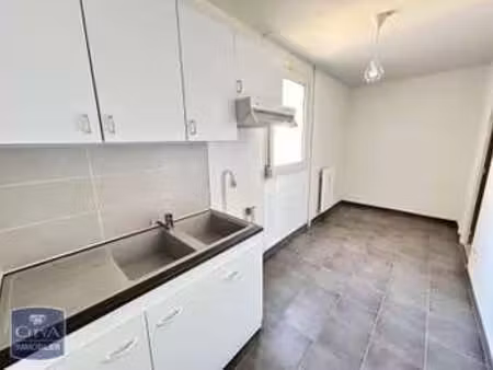 location appartement 2 pièces au mans (72000) : à louer 2 pièces / 51m² le mans