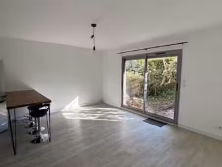 location appartement 3 pièces à nantes saint-donatien (44000) : à louer 3 pièces / 63m² na