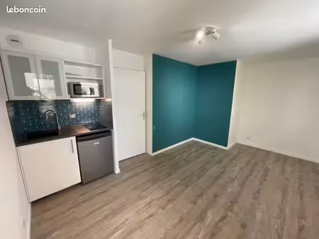 studio meublé 25 m² – rives du lez / port marianne – climatisé avec loggia