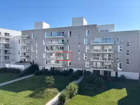 appart 2 ch + terrasse + 1 ou 2 parkings intérieurs + cave