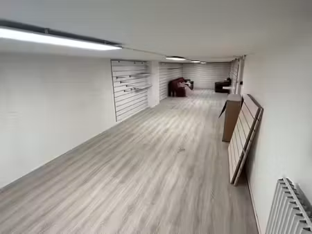 à louer – espace de stockage de 200 m² – cave + cellier – colombes