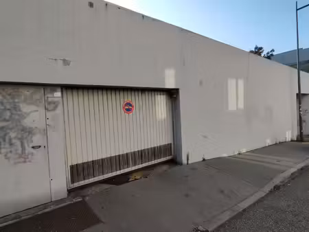 parking à louer