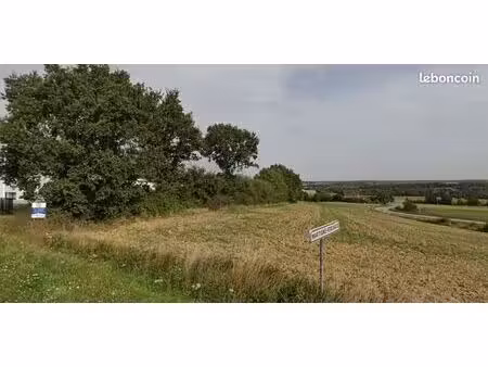 terrain à bâtir de 550 m² à martigne-ferchaud (35)