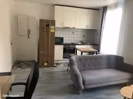appartement deux pièces meublé de 33m2 à 10 min à pied de la gare de juvisy sur orge