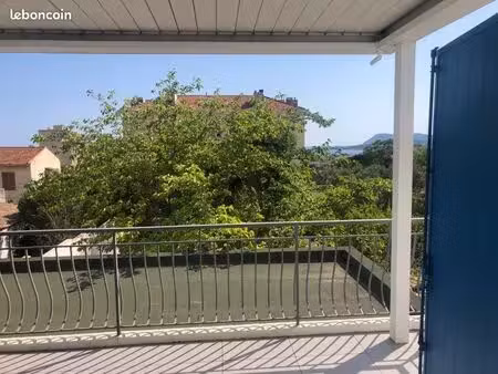 t3 climatisé dans haut de maison quartier siblas