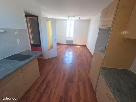 t2 meublé 35m² lumineux avec dressing - saint-malo paramé / proche iut & plage