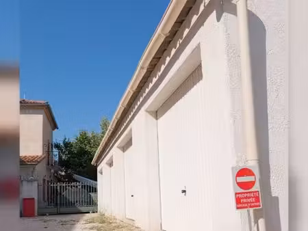 lot garage