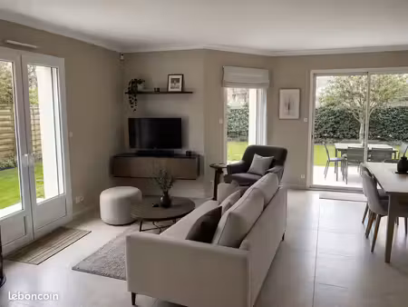 maison rénovée avec jardin