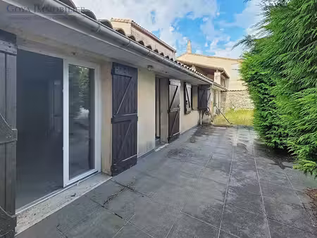 maison en pierre 81 m2 terrasse/jardin - plein centre de b