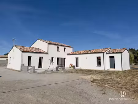 maison contemporaine de 2021 - beaux volumes et prestations de qualité