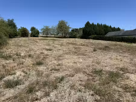 terrain à bâtir de 2 180 m2 la croix-en-touraine 170 936 eur