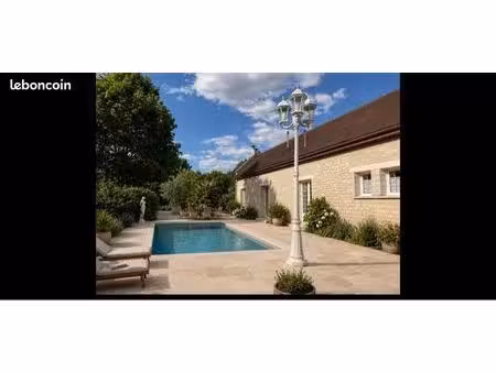 propriété avec longere de caractère