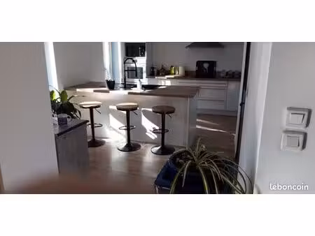 à louer – spacieux appartement t4 entièrement rénové – 120 m² – brignoles