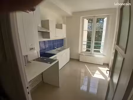 beau type 3 hyper centre nd vaux