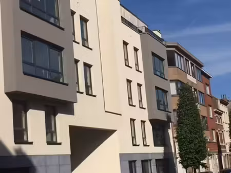 flat avec coin de dormir séparé