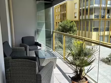 location : 3 pièces meublées centre vannes 56