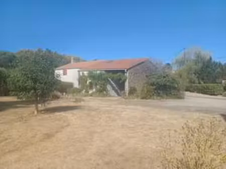 location maison à cugand (85610) : à louer / 65m² cugand
