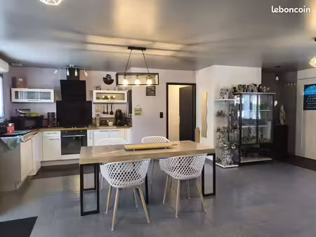 maison 4 pièces 92 m²