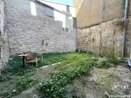 besançon - coeur de ville- t2 avec jardin privatif de 30 m2