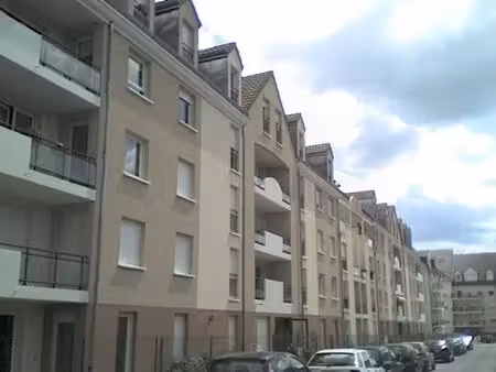 type 3 rue marguerite thibert avec garage en sous-sol