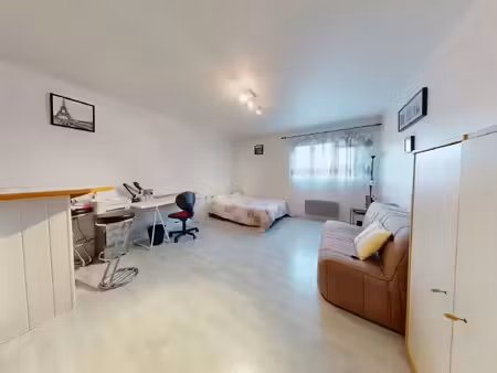 location appartement 1 pièce 33 m² à saint-étienne (42000)