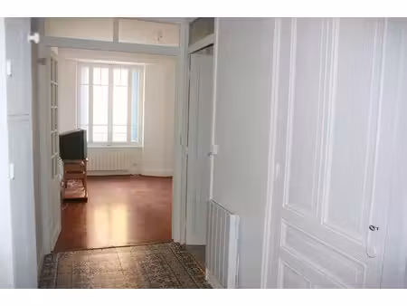location appartement 2 pièces 54 m² à lyon 3ème (69003), 750 €