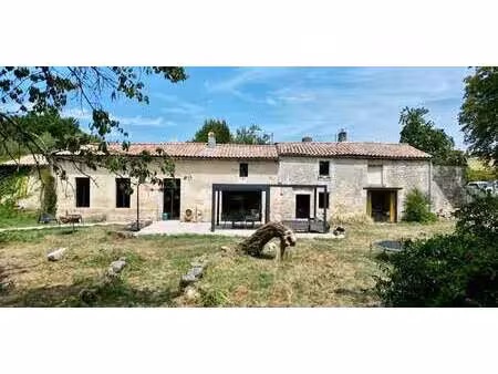 maison avec jardin prignac-et-marcamps (33)