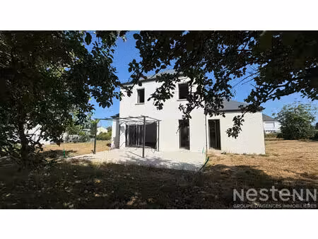 a vendre - maison contemporaine familiale avec suite parentale et beau terrain arboré à sa