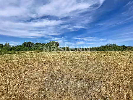 terrain à bâtir de 417m² à proximité de la mer