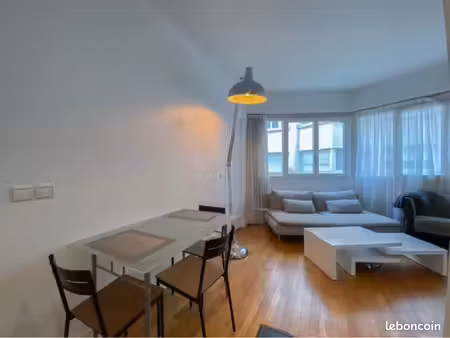 t2 meublé 38 m² – paris 15e, volontaires / vaugirard