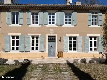 mas provençal familial + dépendance à aix-en-provence, meublé ou non (au choix) en bail mo