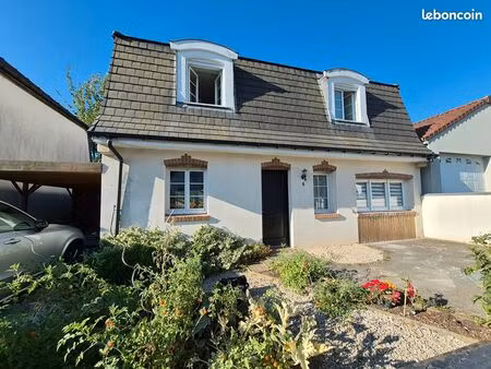 maison 6 pièces 105 m²