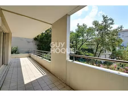monplaisir, appartement t4 de 88 m² avec terrasse de 24 m² et garage, lyon 8ème (69008)